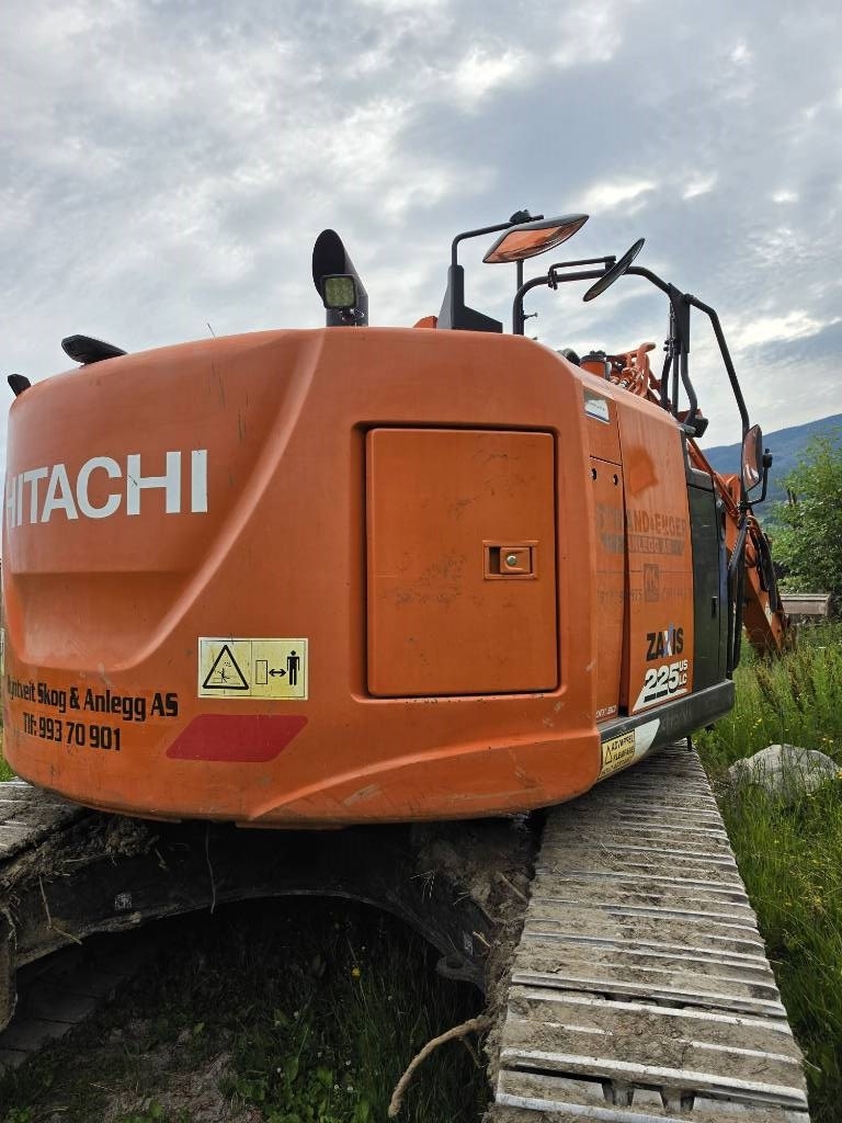 Hitachi ZX 225 US LC-6 – bilde 4 av 15