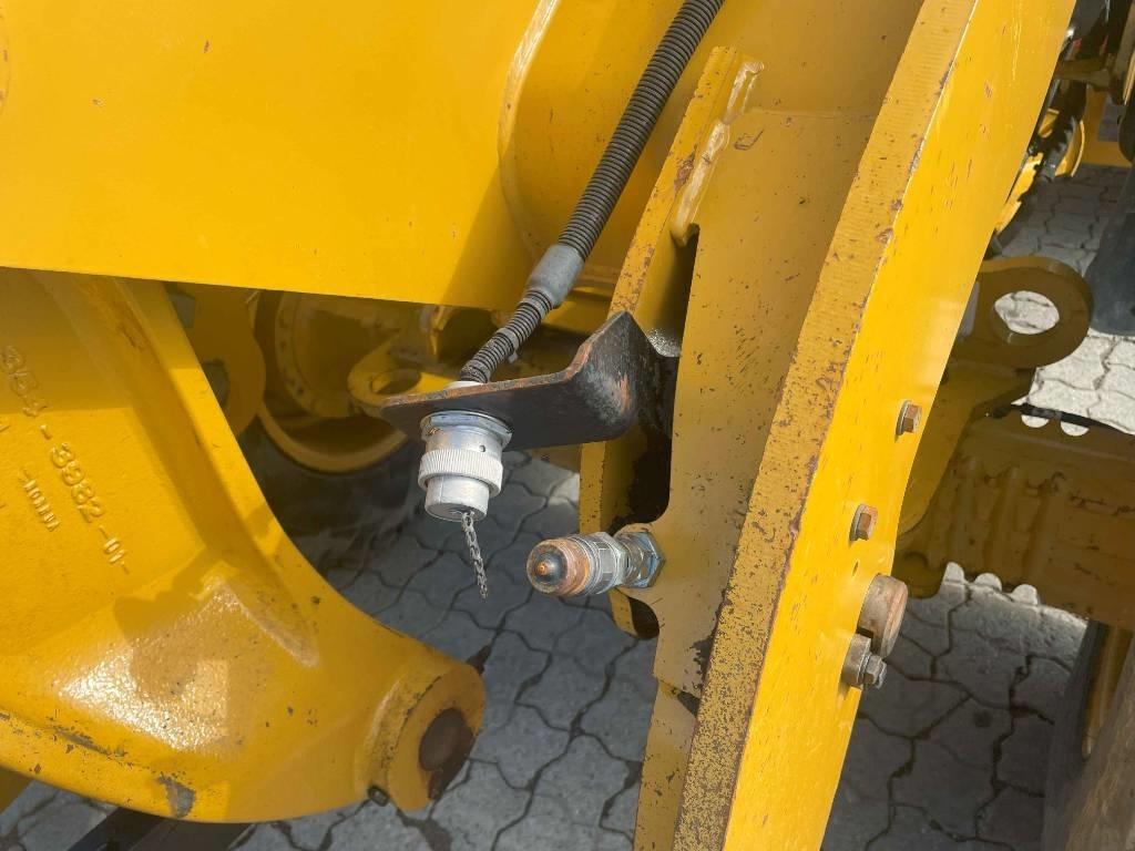 CAT 906M – bilde 8