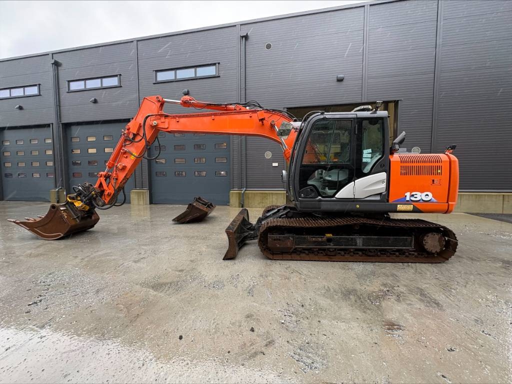 Hitachi ZX 130-6 – bilde 2 av 6