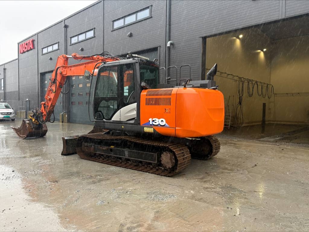 Hitachi ZX 130-6 – bilde 3 av 6