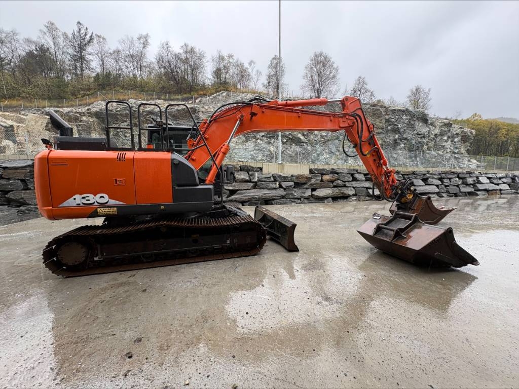 Hitachi ZX 130-6 – bilde 5 av 6