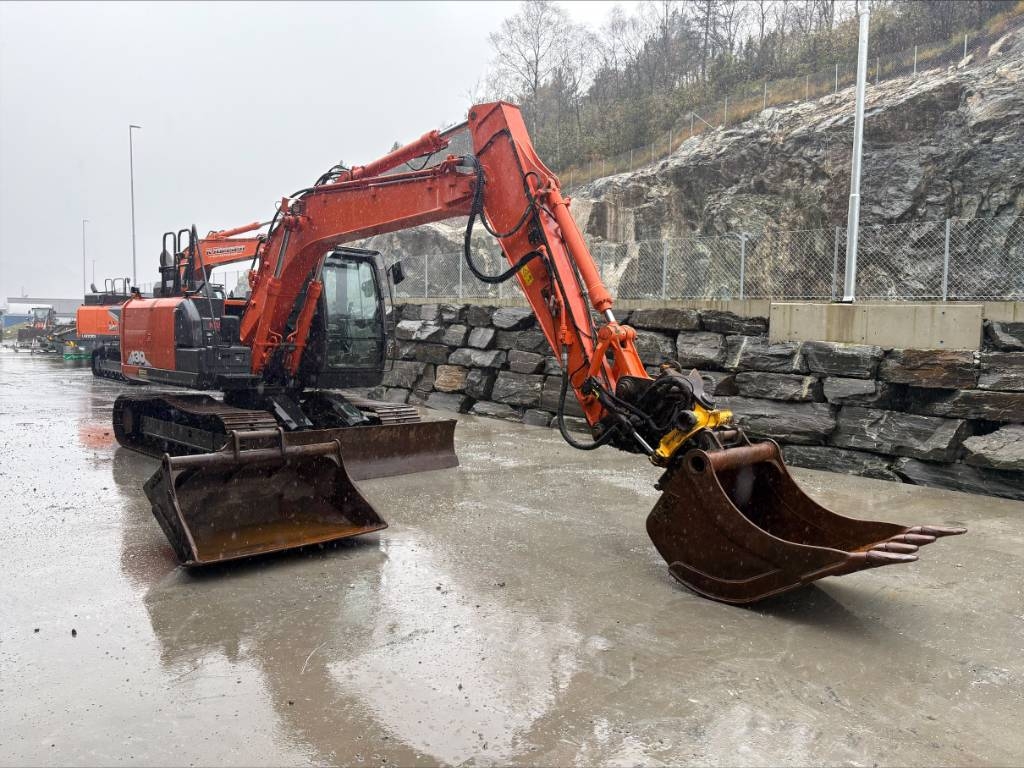 Hitachi ZX 130-6 – bilde 6 av 6