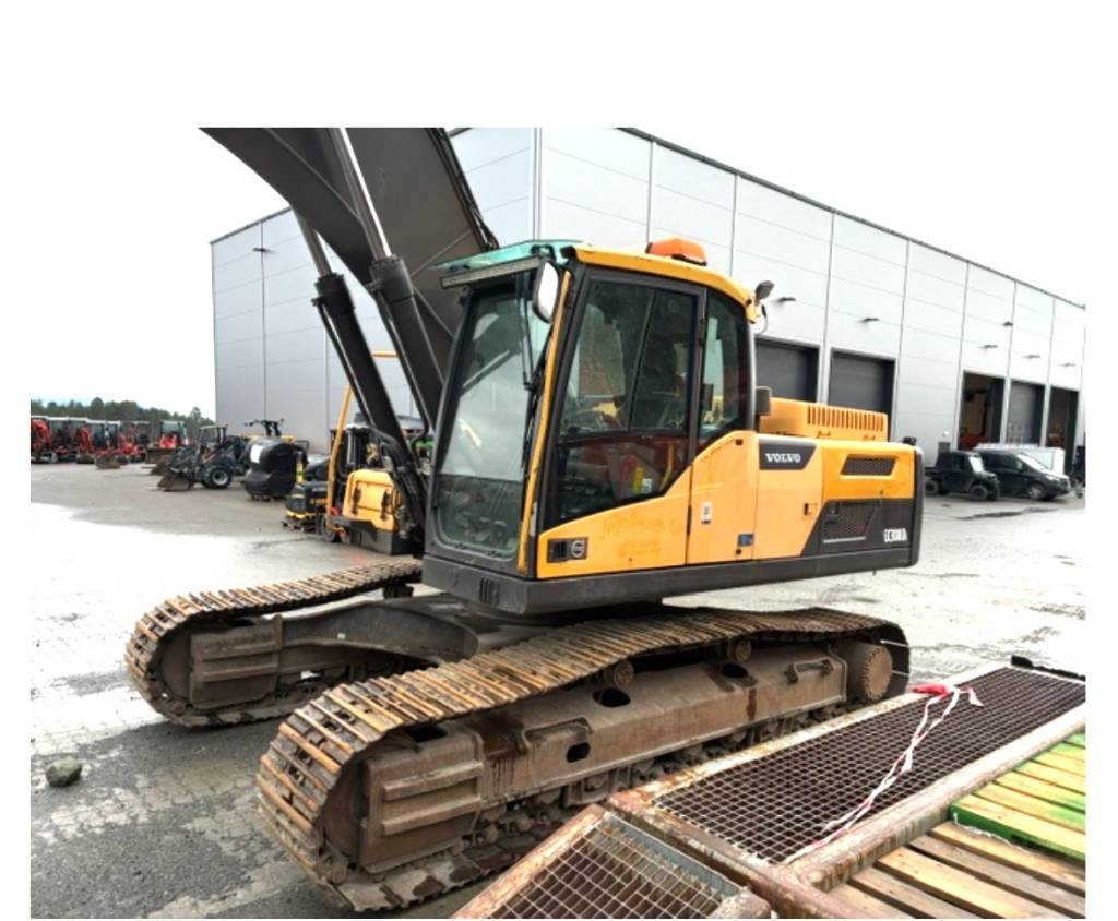 Volvo EC 300 D L – Tverrlandet – Gravemaskiner til salgs