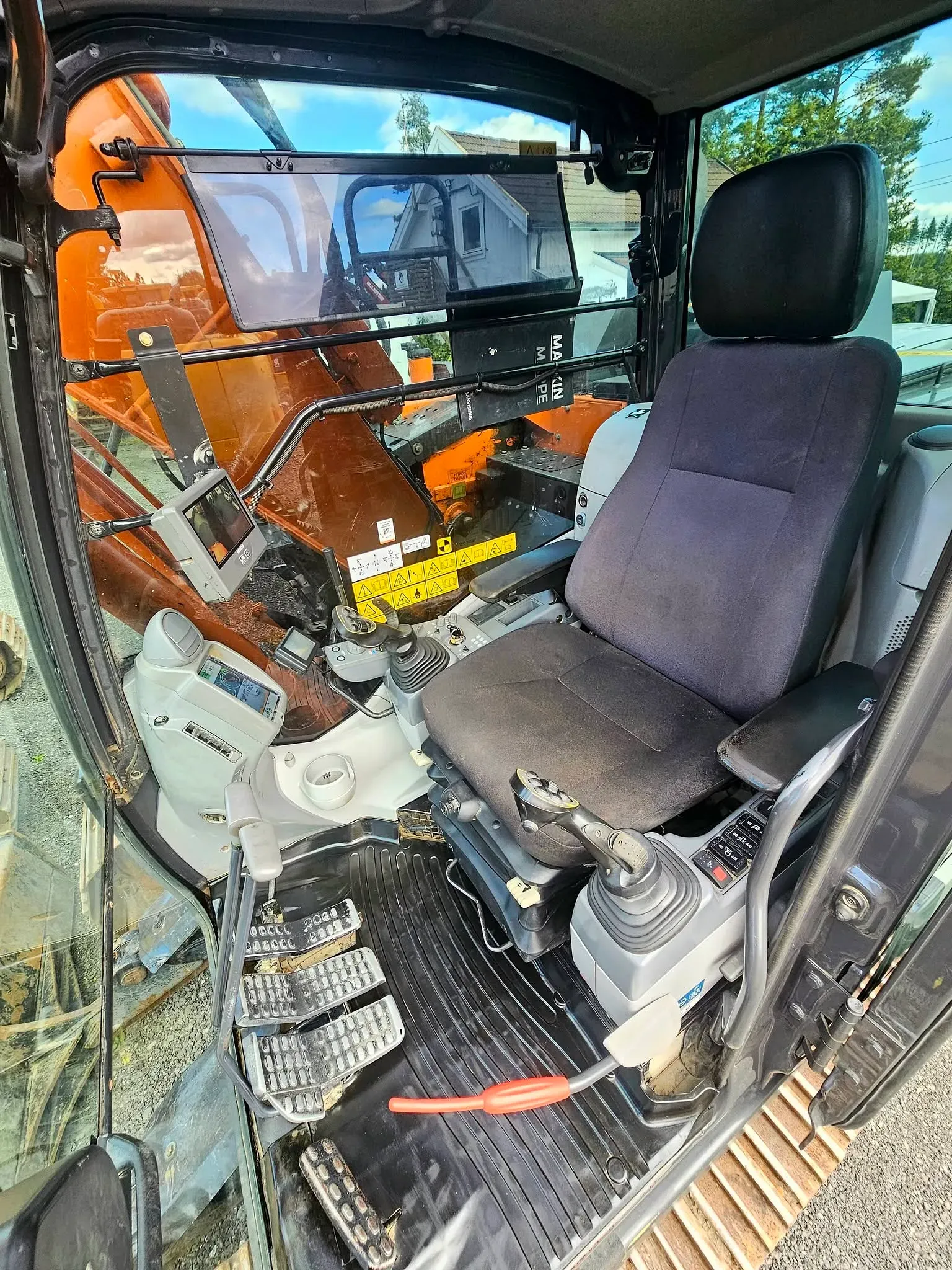 Hitachi ZX135US-6 – bilde 40 av 60