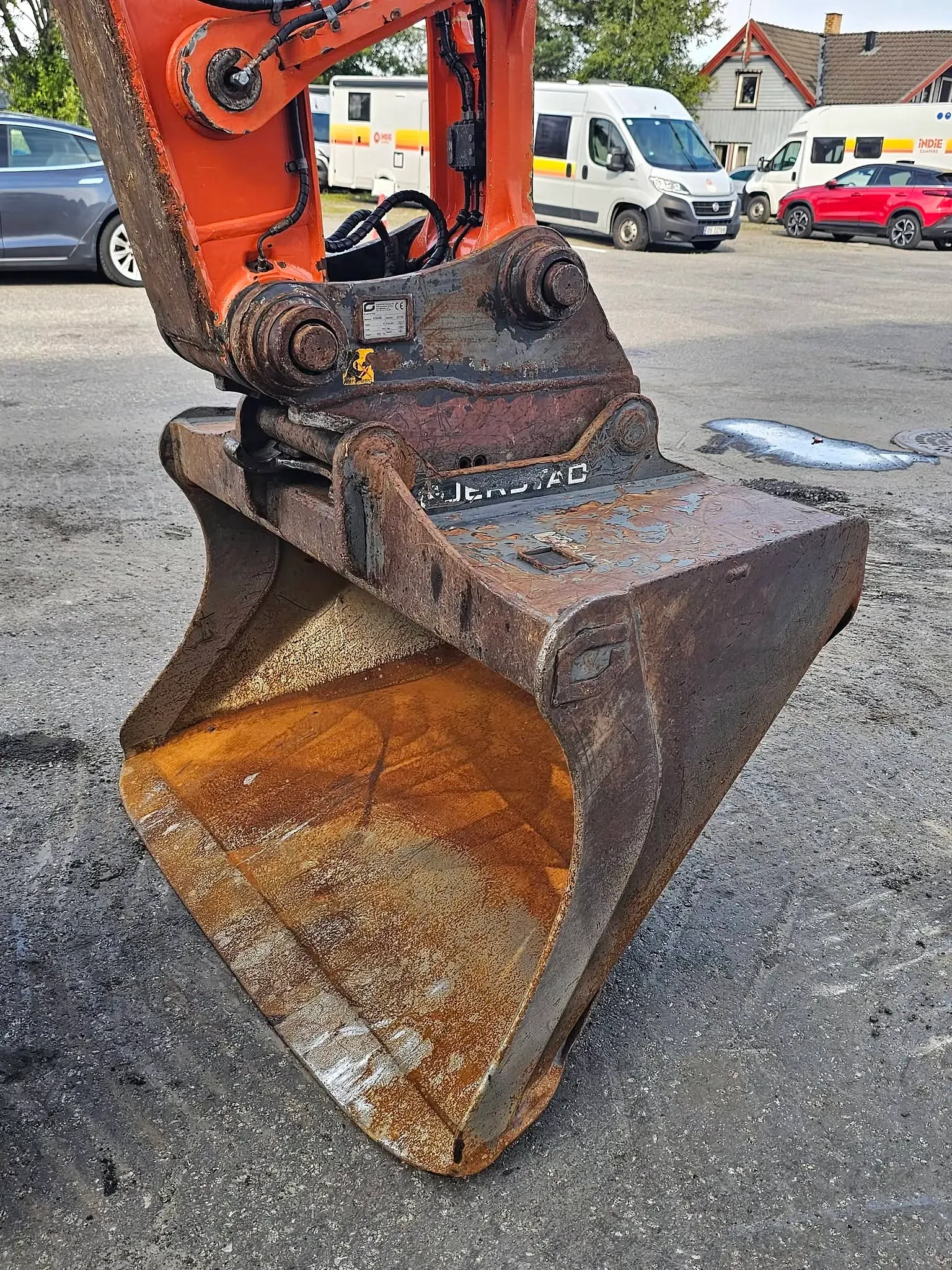 Hitachi ZX135US-6 – bilde 15 av 60