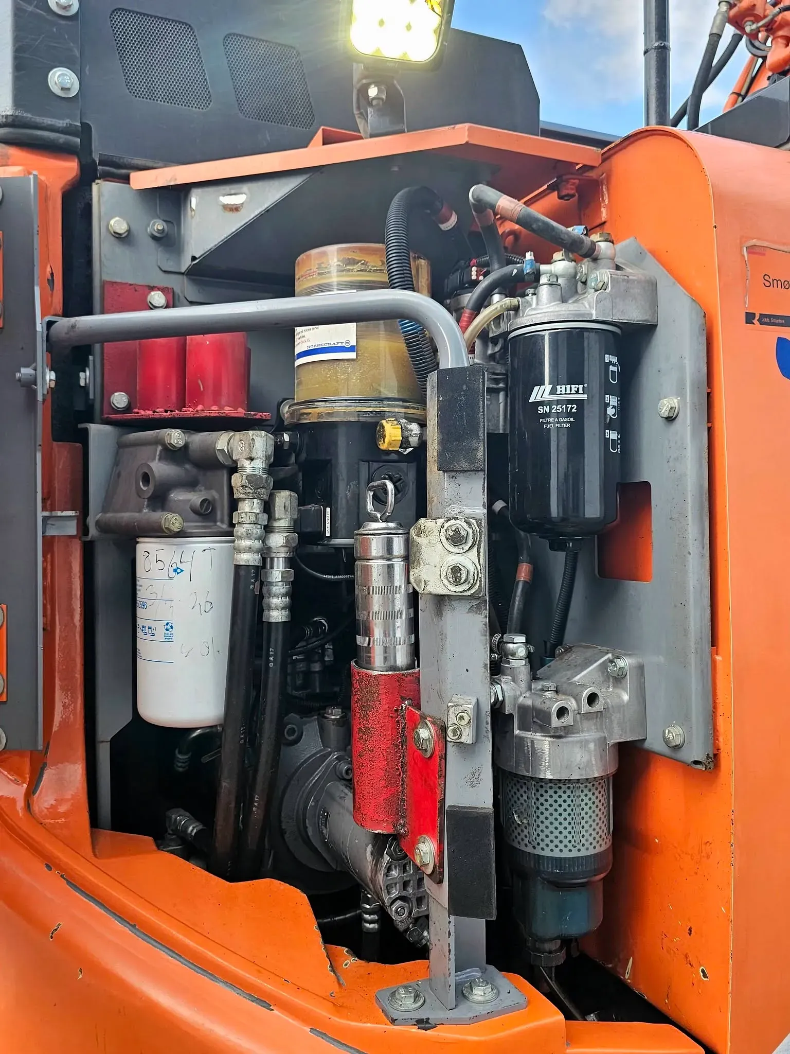 Hitachi ZX135US-6 – bilde 31 av 60