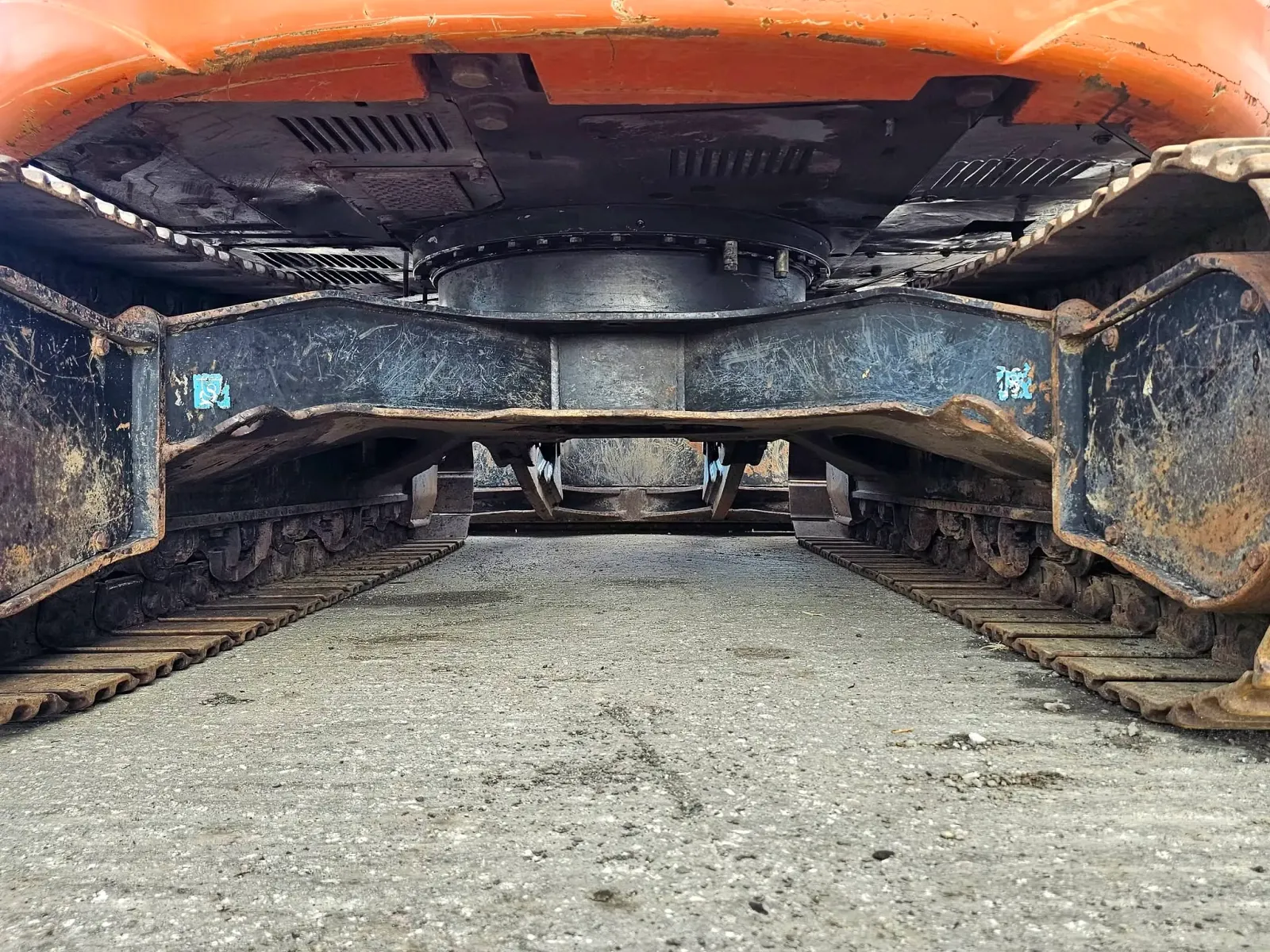 Hitachi ZX135US-6 – bilde 30 av 60