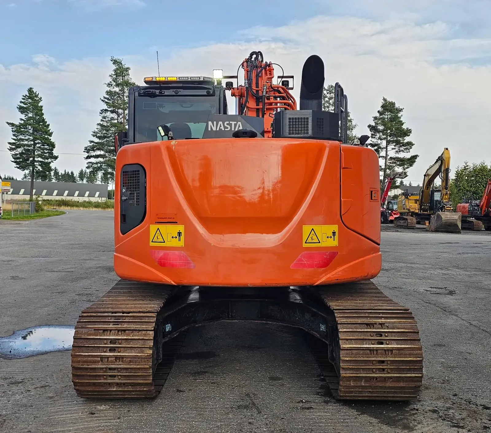 Hitachi ZX135US-6 – bilde 4 av 60