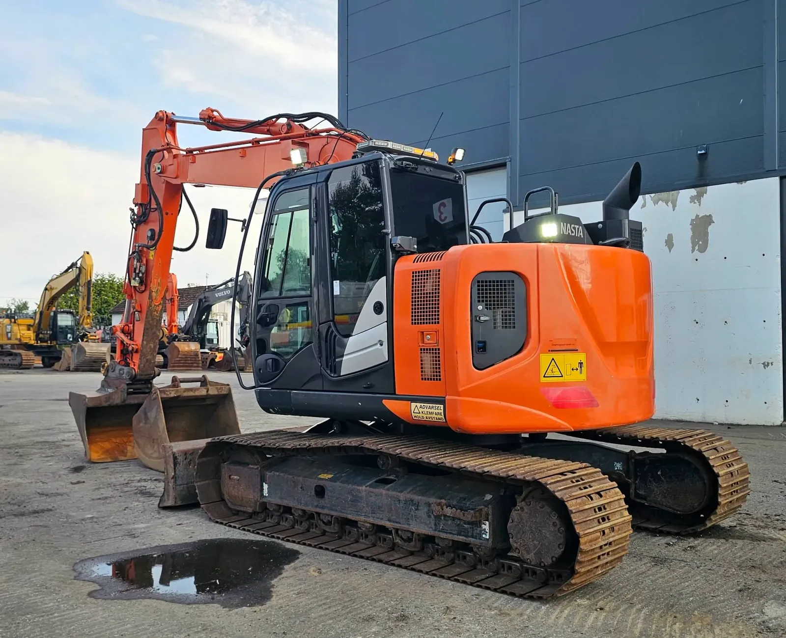 Hitachi ZX135US-6 – bilde 3 av 60
