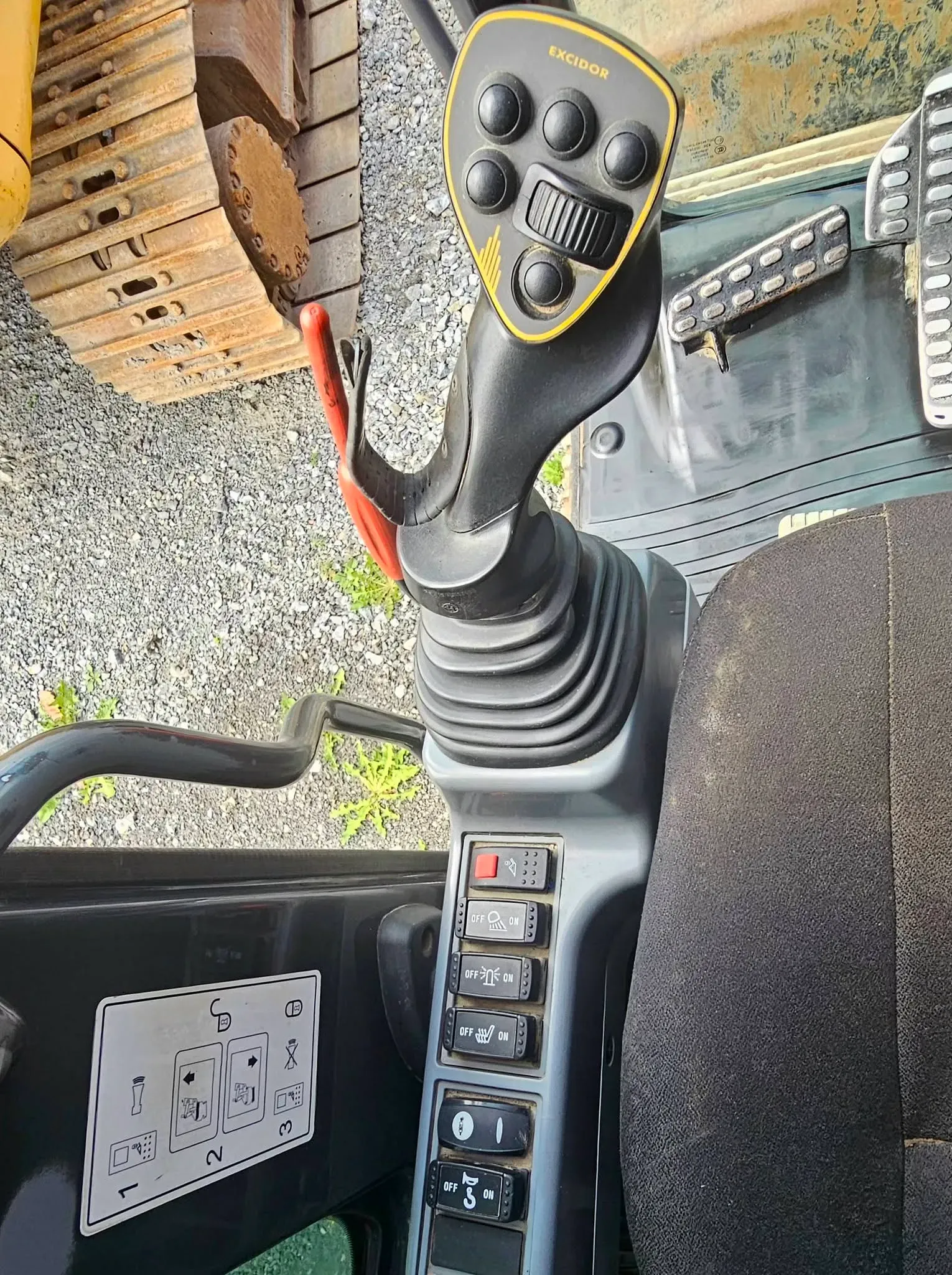Hitachi ZX135US-6 – bilde 45 av 60