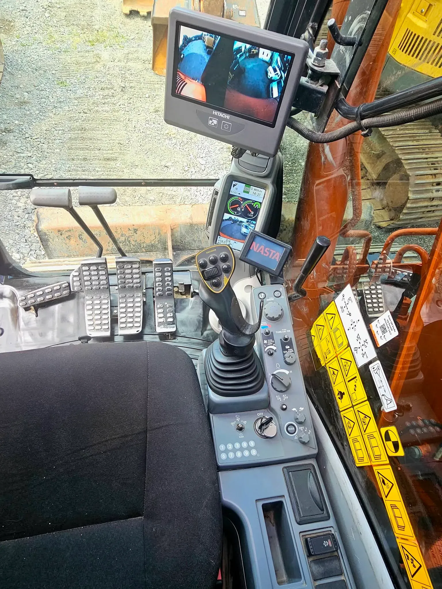 Hitachi ZX135US-6 – bilde 42 av 60