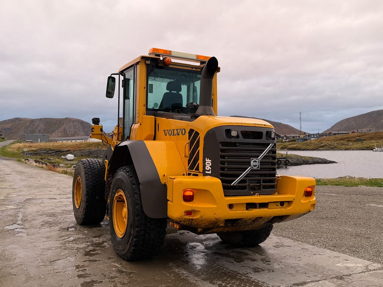 Volvo L90F – bilde 9 av 13