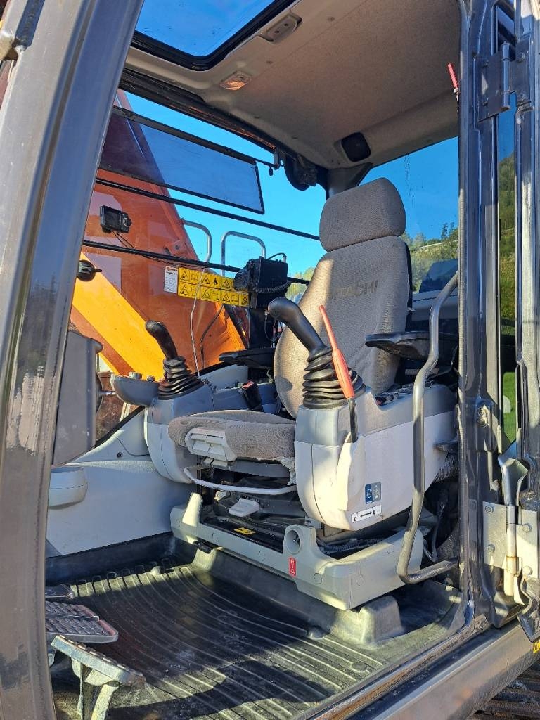 Hitachi ZX 300 LC-6 – bilde 14 av 15