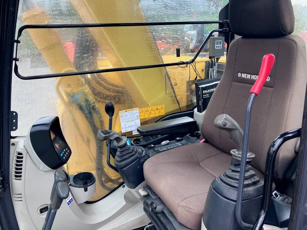 New Holland Kobelco E75CSR – bilde 9