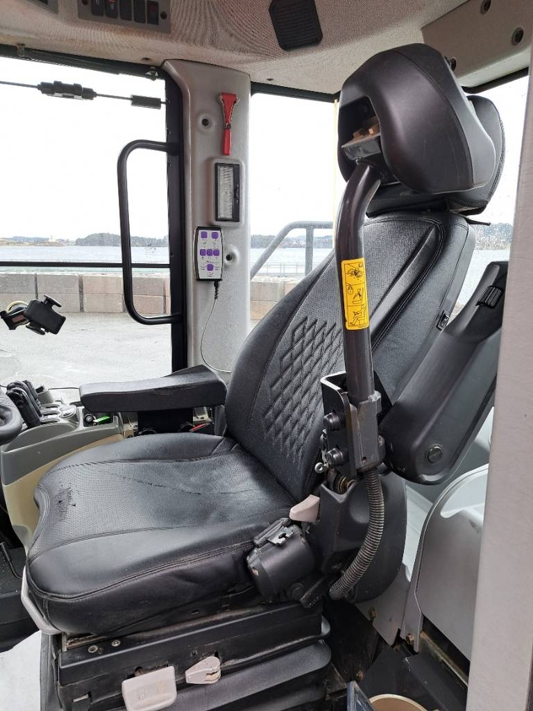 Hitachi ZW250-6 – bilde 9