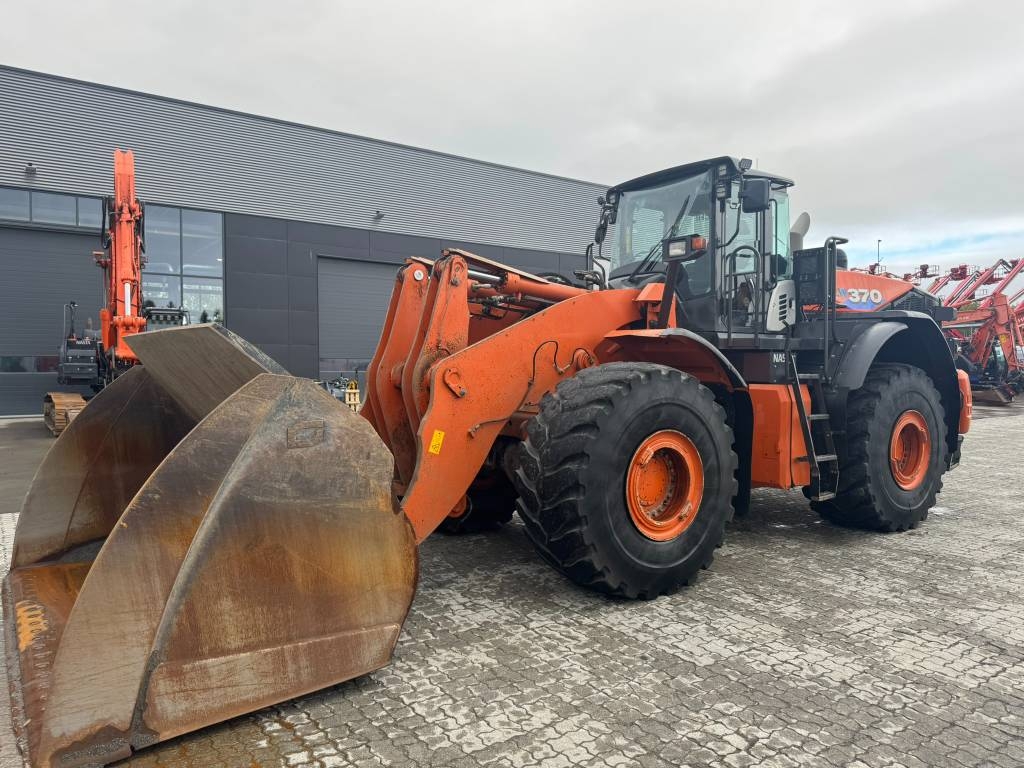 Hitachi ZW 370-6 – bilde 1 av 18