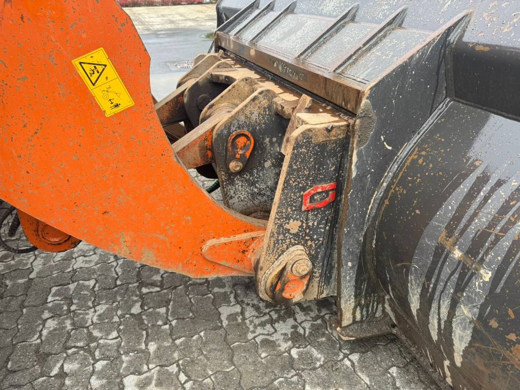Hitachi ZW 370-6 – bilde 11 av 18