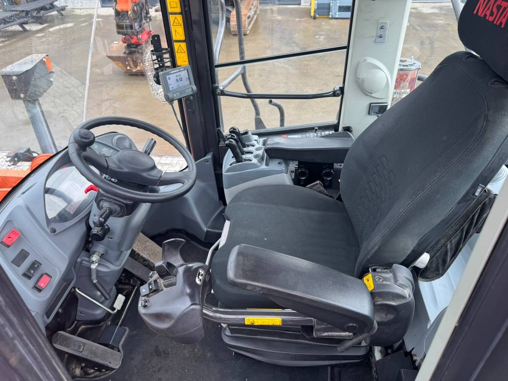 Hitachi ZW 370-6 – bilde 12 av 18
