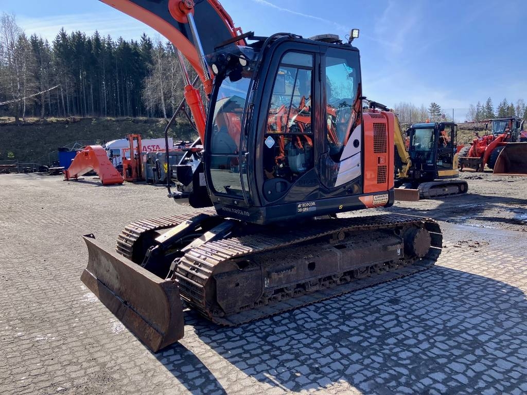 Hitachi ZX 135 US-5 – bilde 1 av 8