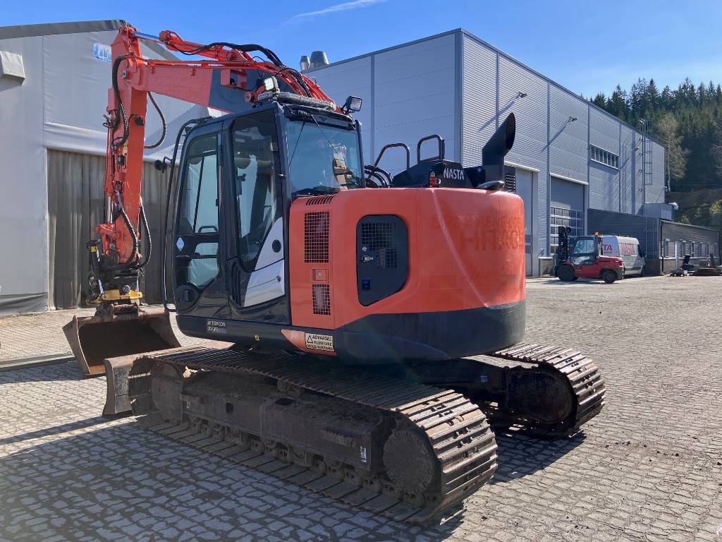 Hitachi ZX 135 US-5 – bilde 2 av 8