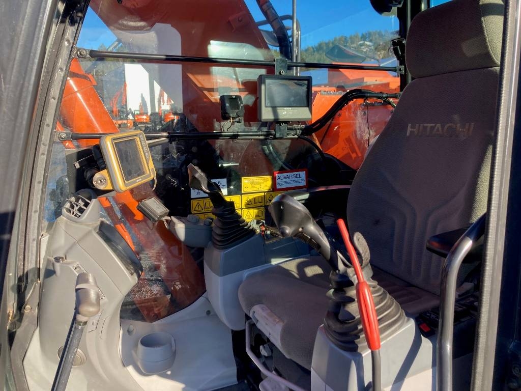 Hitachi ZX225USLC-6 – bilde 9 av 9