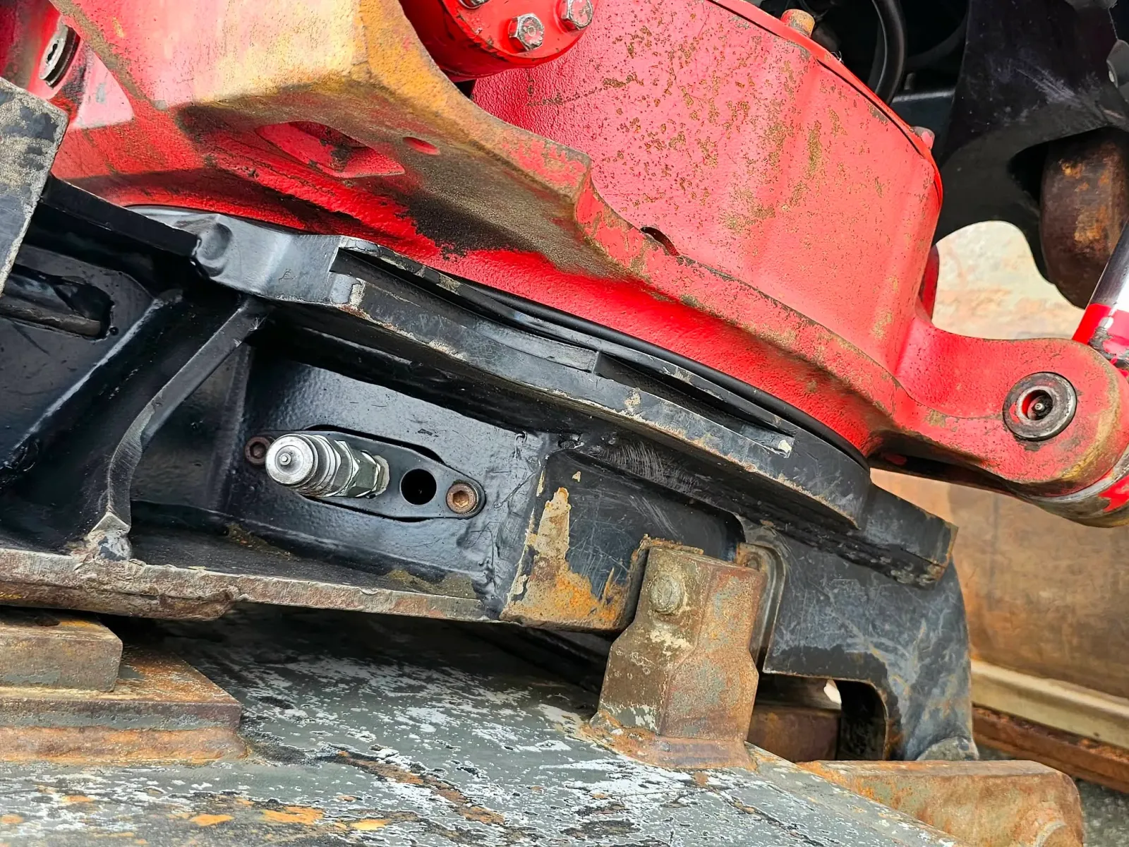 Hitachi ZX250LC-3 – bilde 15 av 56