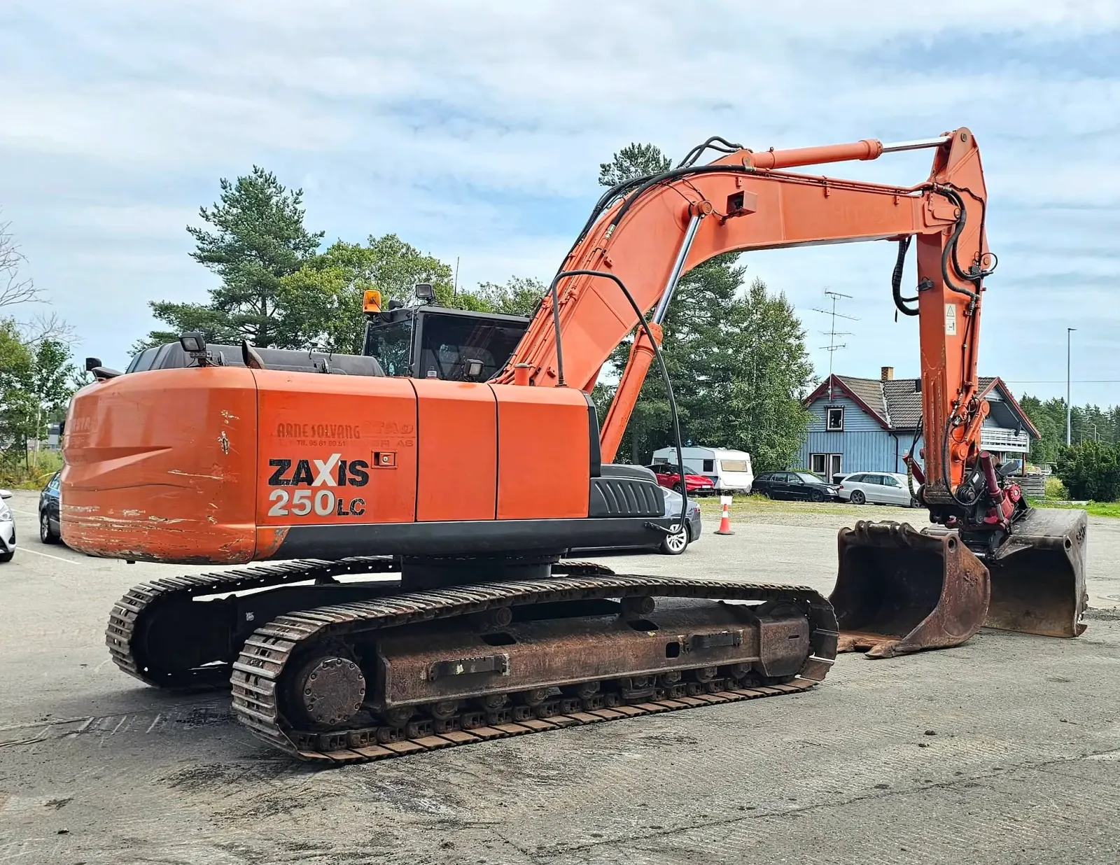 Hitachi ZX250LC-3 – bilde 5 av 56