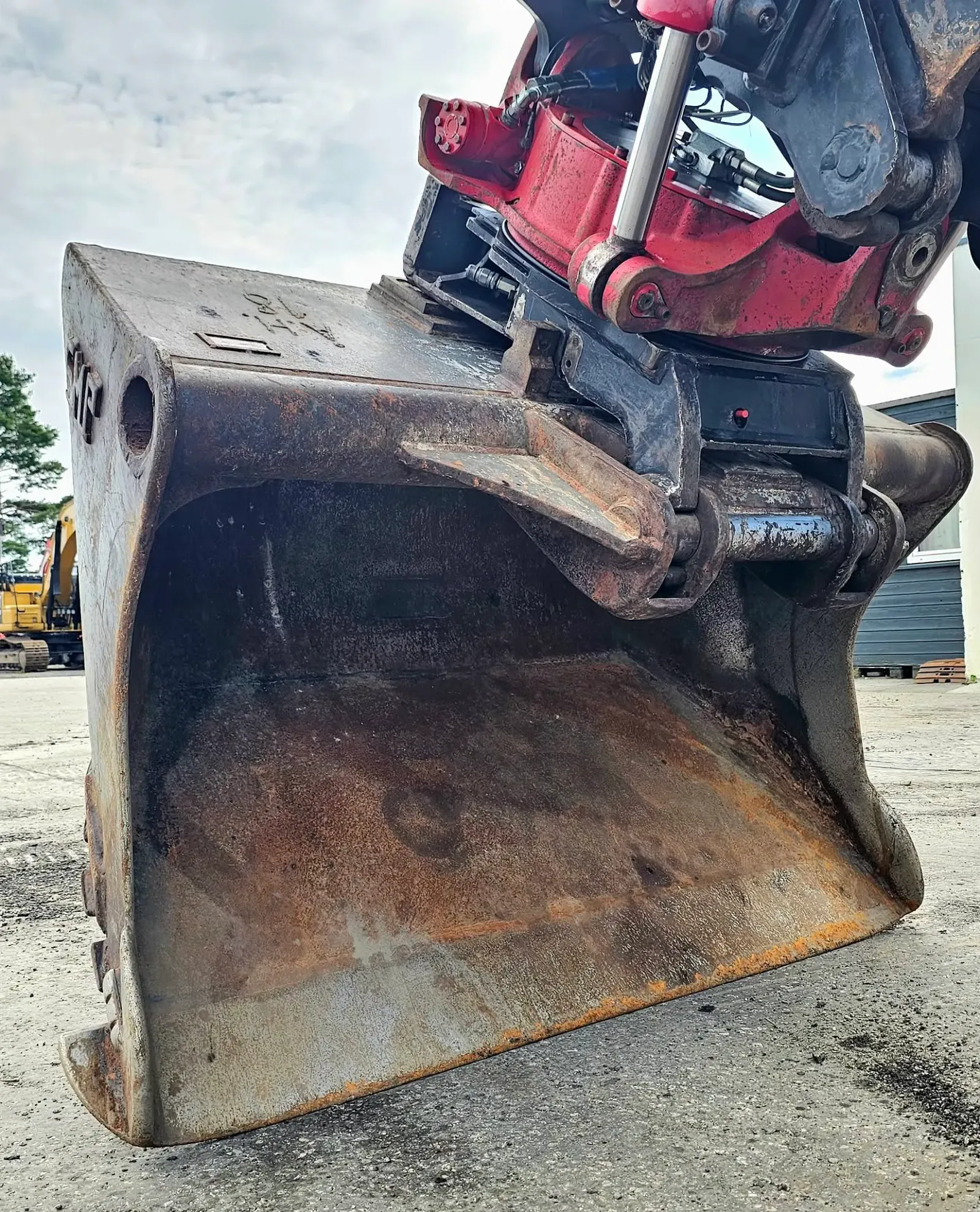 Hitachi ZX250LC-3 – bilde 18 av 56