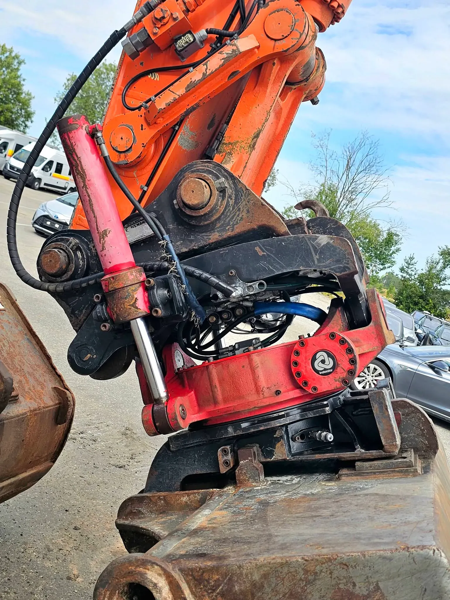 Hitachi ZX250LC-3 – bilde 13 av 56