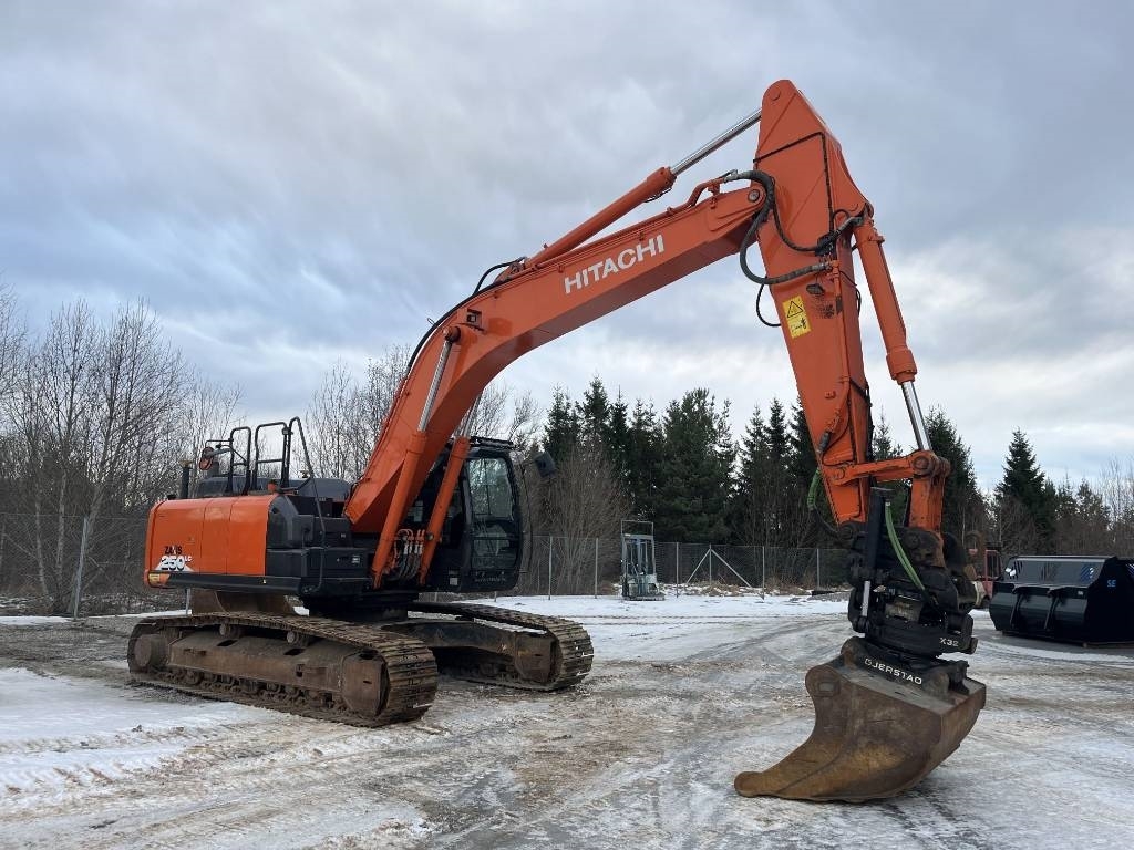 Hitachi ZX 250 LC-6 – bilde 4