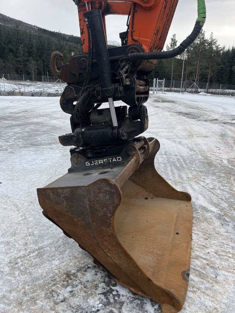 Hitachi ZX 250 LC-6 – bilde 5