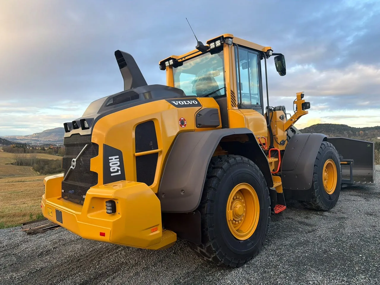 Volvo L90H2 UBRUKT – Hell – Hjullastere til salgs