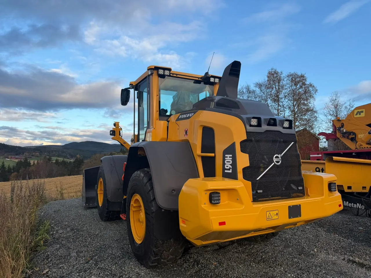 Volvo L90H2 UBRUKT – bilde 2 av 26