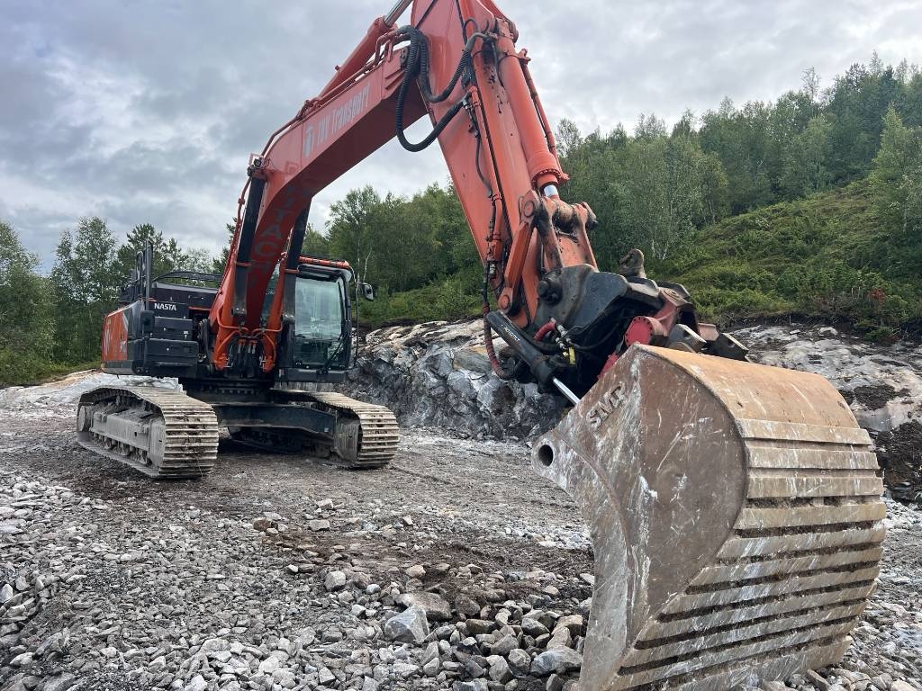 Hitachi ZX 300 -7 – bilde 2 av 13