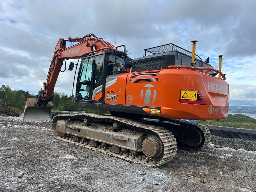 Hitachi ZX 300 -7 – bilde 3 av 13