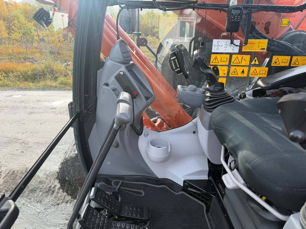 Hitachi ZX 225 US LC-6 – bilde 14 av 20