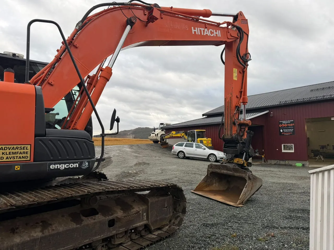 Hitachi ZX210LC-5B – bilde 2 av 18