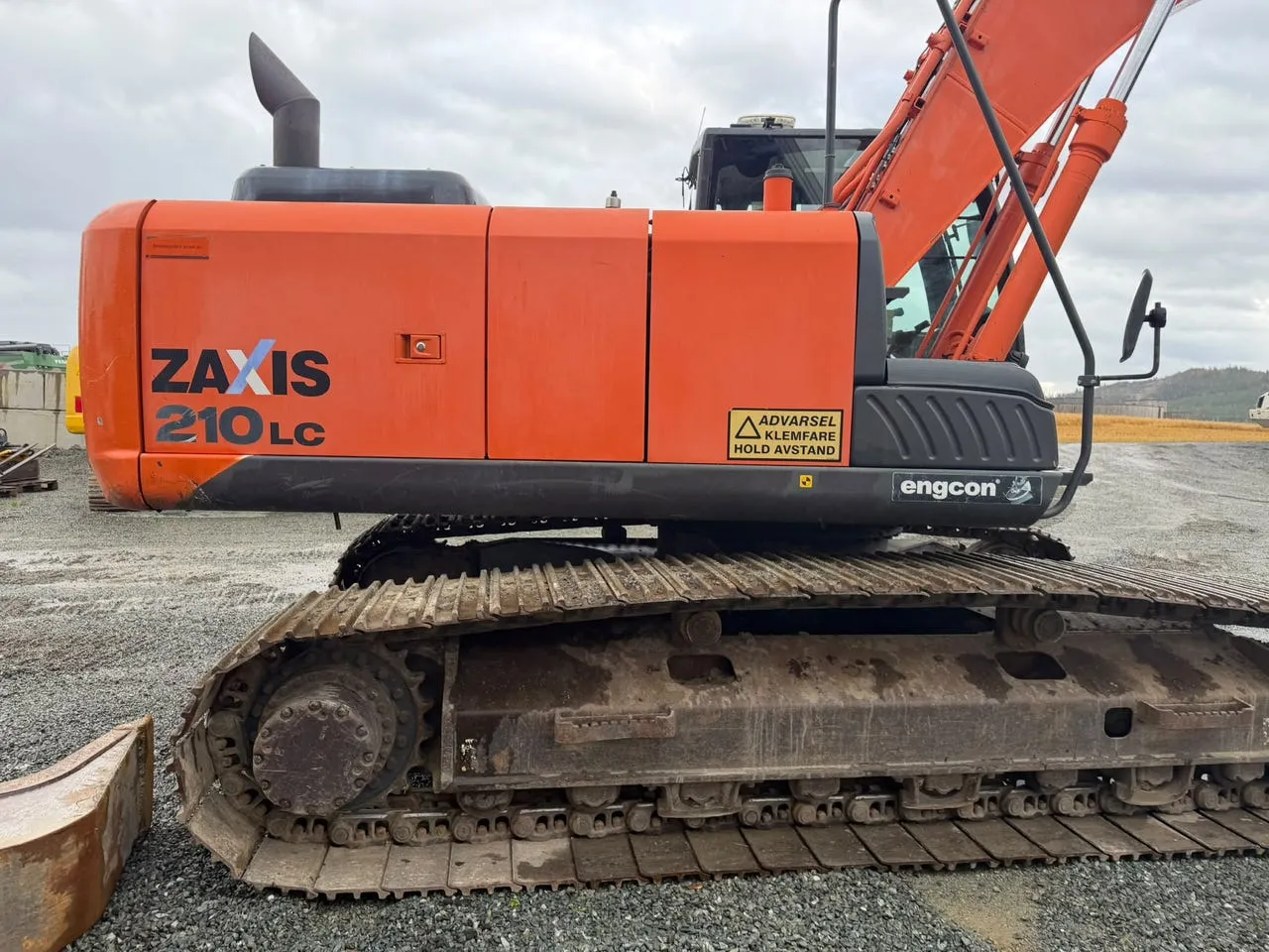 Hitachi ZX210LC-5B – bilde 4 av 18