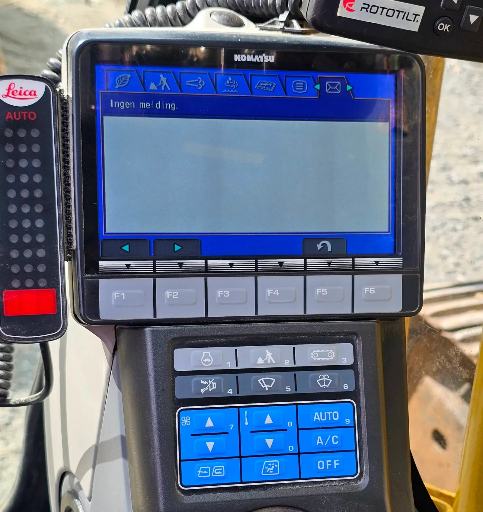Komatsu PC240LC-11E0 – bilde 70 av 73