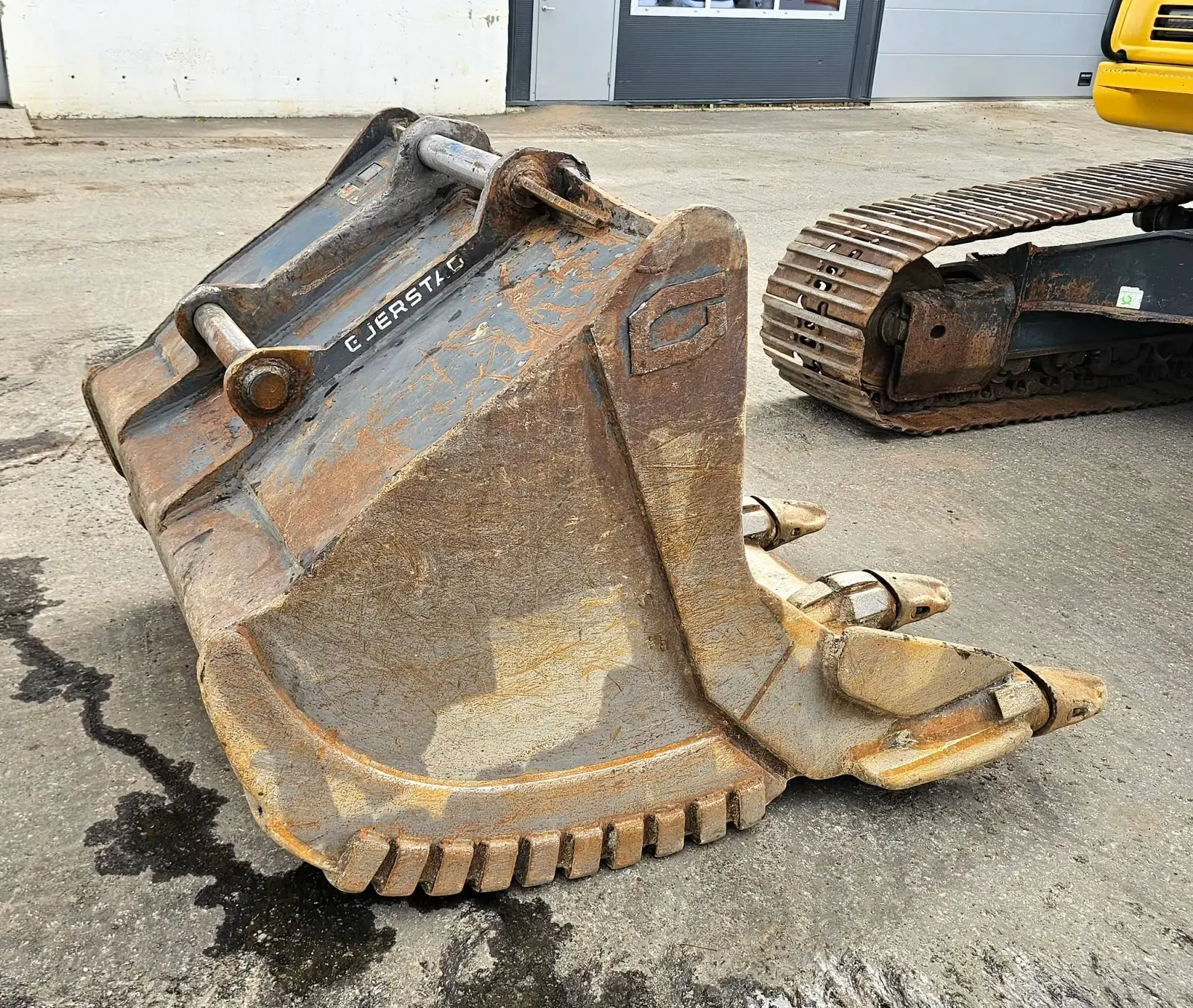 Komatsu PC240LC-11E0 – bilde 32 av 73