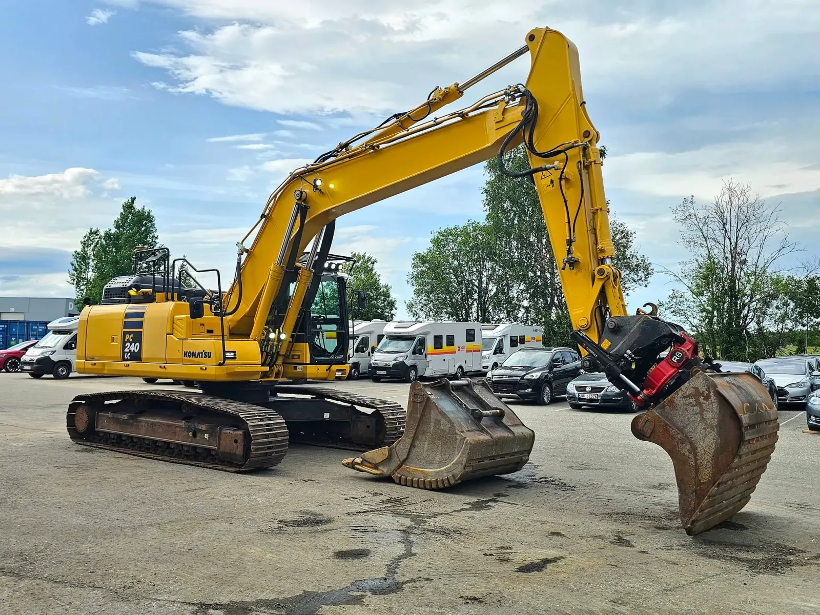 Komatsu PC240LC-11E0 – bilde 7 av 73
