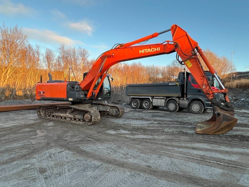 Hitachi ZX 250 LC-5B – bilde 6