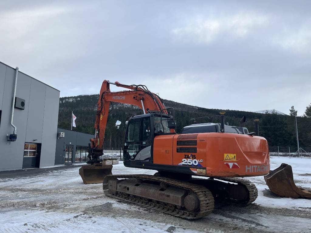 Hitachi ZX 250 LC-6 – bilde 2