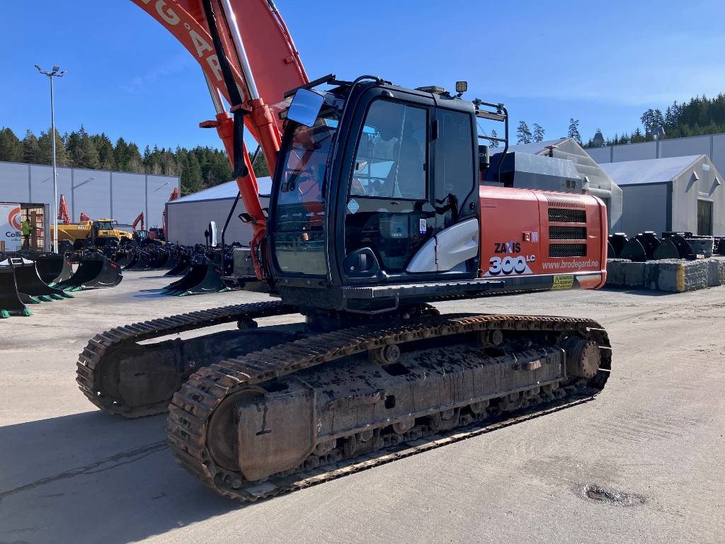 Hitachi ZX 300 LC-6 – bilde 1