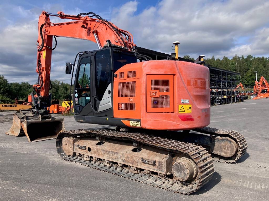 Hitachi ZX225USLC-6 – bilde 2 av 10