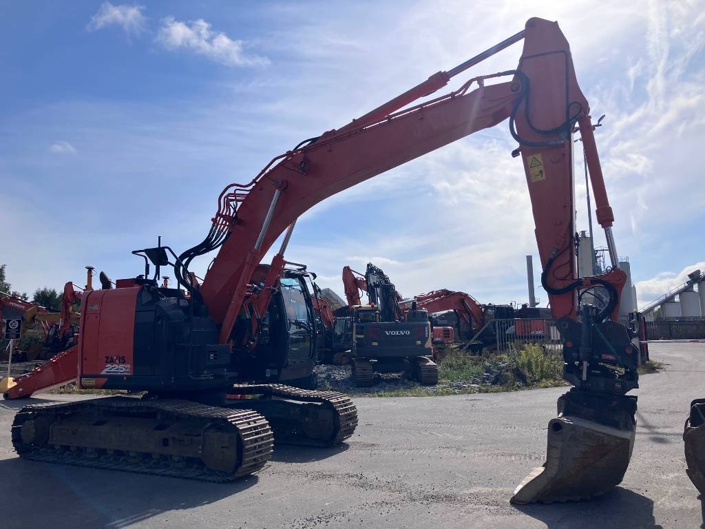 Hitachi ZX225USLC-6 – bilde 6 av 10