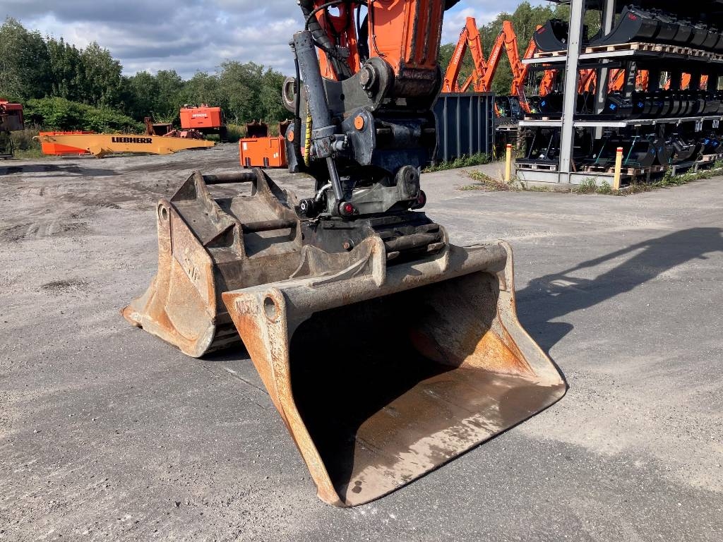 Hitachi ZX225USLC-6 – bilde 7 av 10