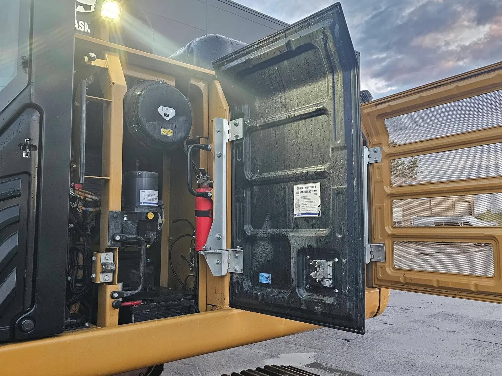 CAT 326FL – bilde 38 av 64
