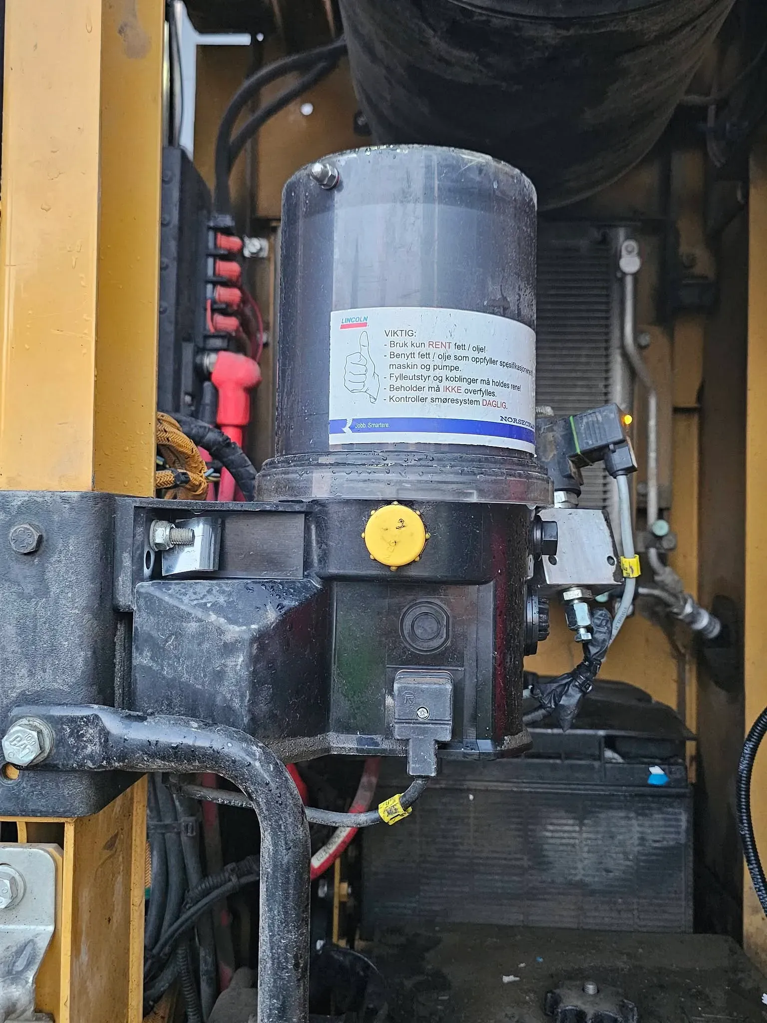 CAT 326FL – bilde 40 av 64