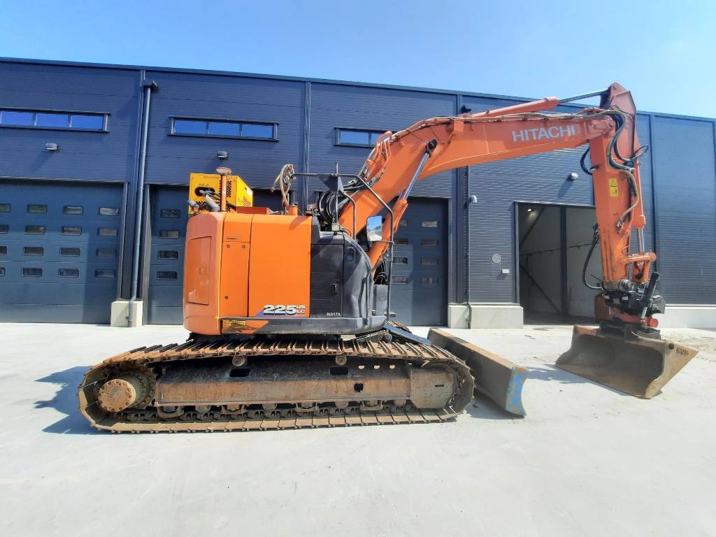 Hitachi ZX225USLC-6 Blade – bilde 5 av 8